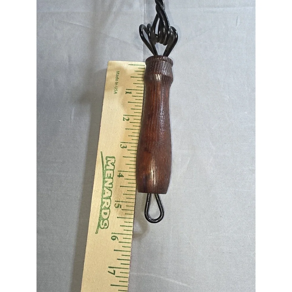 Primitive Antique 30